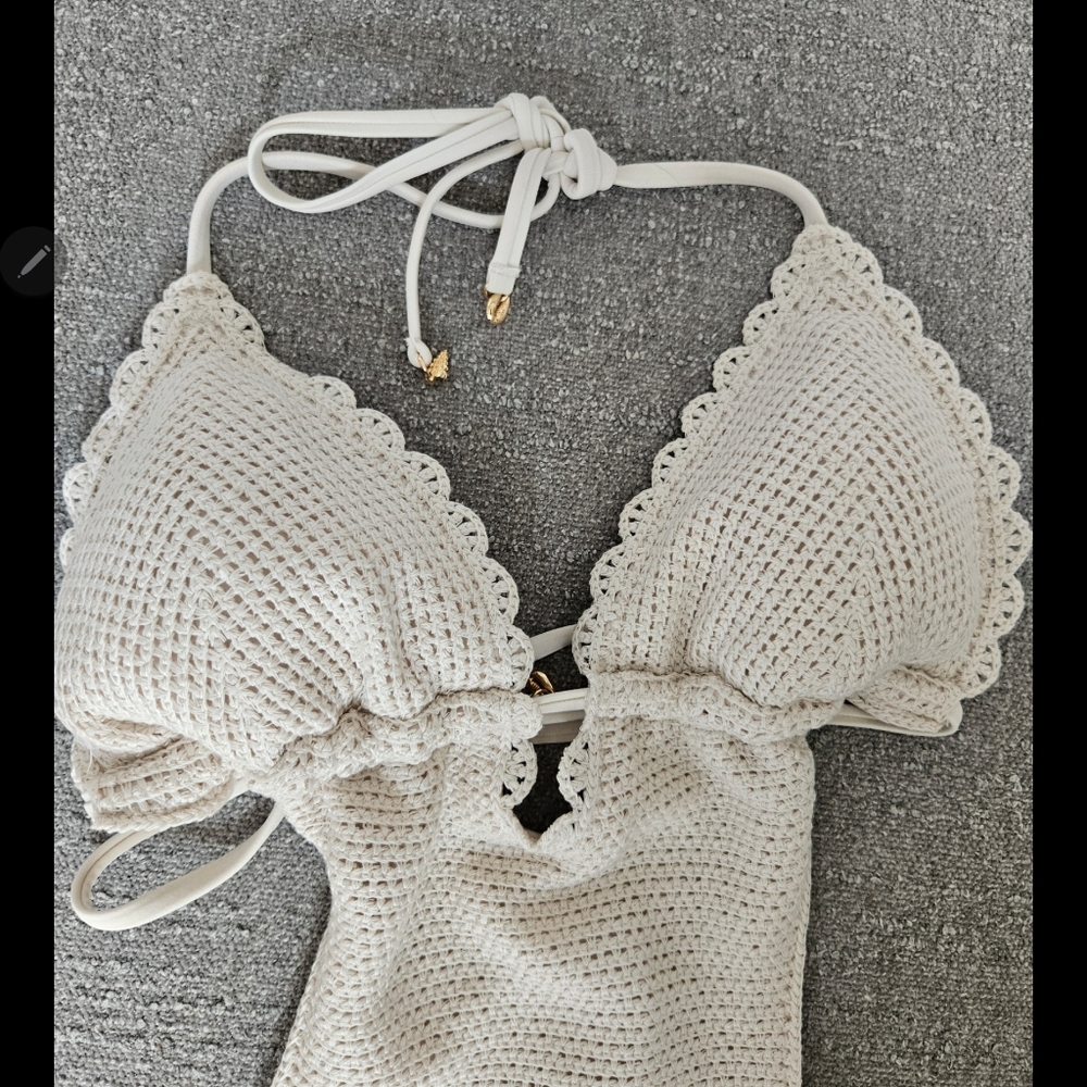 Victoria Secret Beige Crochet One-Piece Monokini Size Medium - Picture 8 of 8